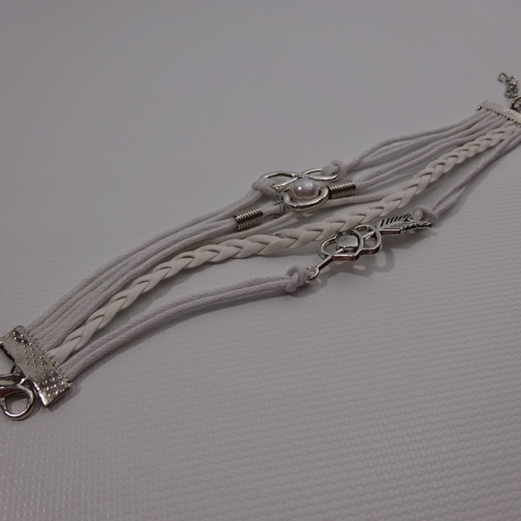 Heart Pearl Infinity Leather White Charm Bracelet - Picture 3 of 4